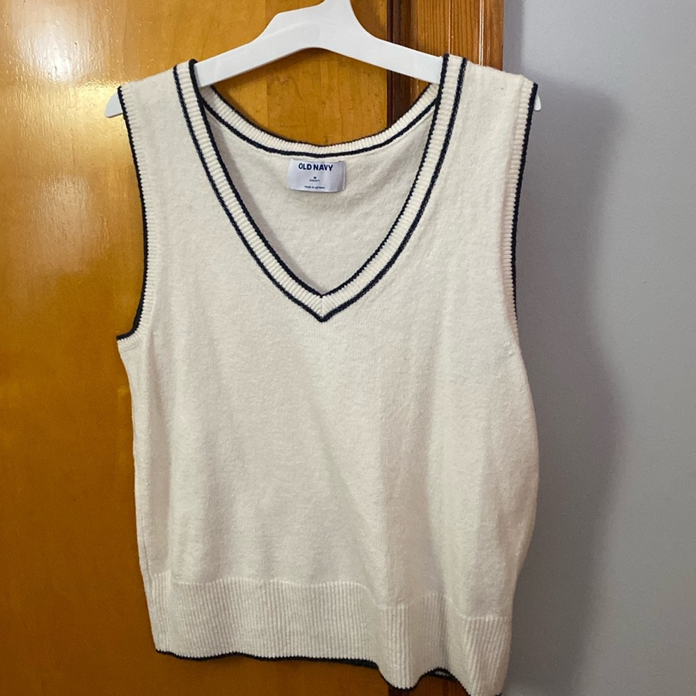 Sweater Vest